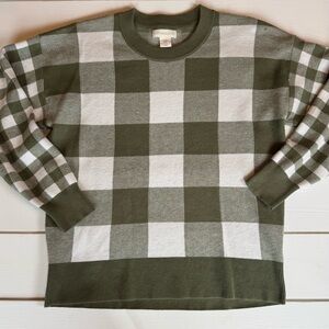 Cynthia Rowley Green and White Crewneck Sweater with Buffalo Check